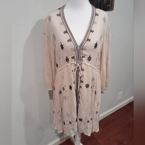FreePeople Cream Embroidered Tunic Dress. Size Small.